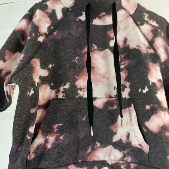 Cozy Tie-Dye Women's Hoodie - Picture 3 of 6